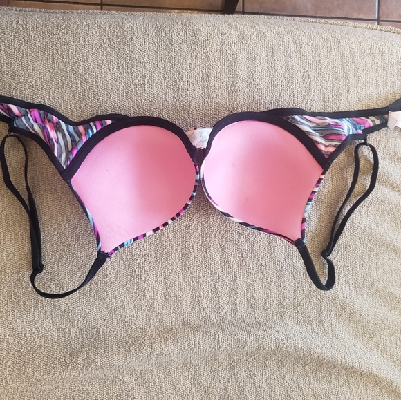 Victoria's Secret Pink multi striped bra 32C - Picture 6 of 7